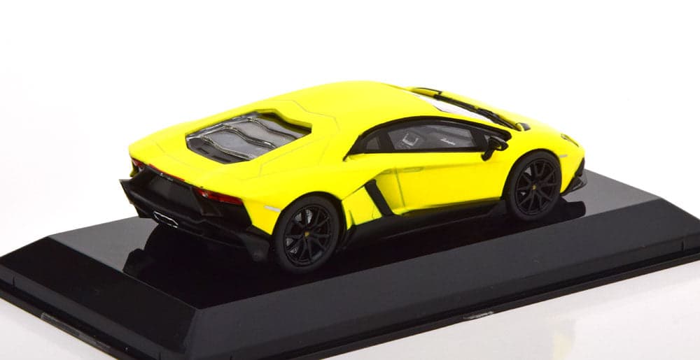 Macheta auto Lamborghini Aventador LP720-4 50th Anniversary 2013 1:43 Altaya Supercars Collection - 2