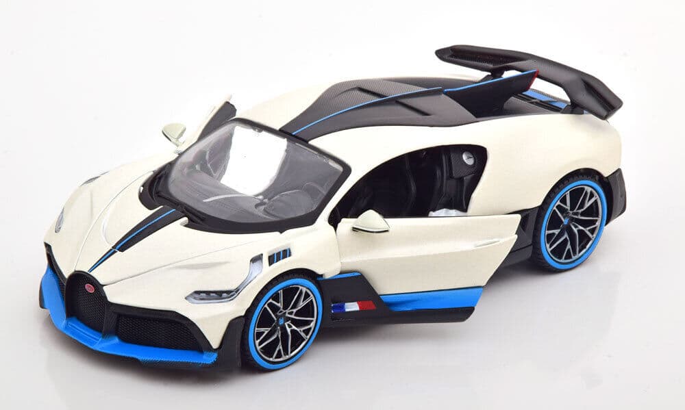 Macheta auto Bugatti Divo (2018) 1:24 Maisto - 3