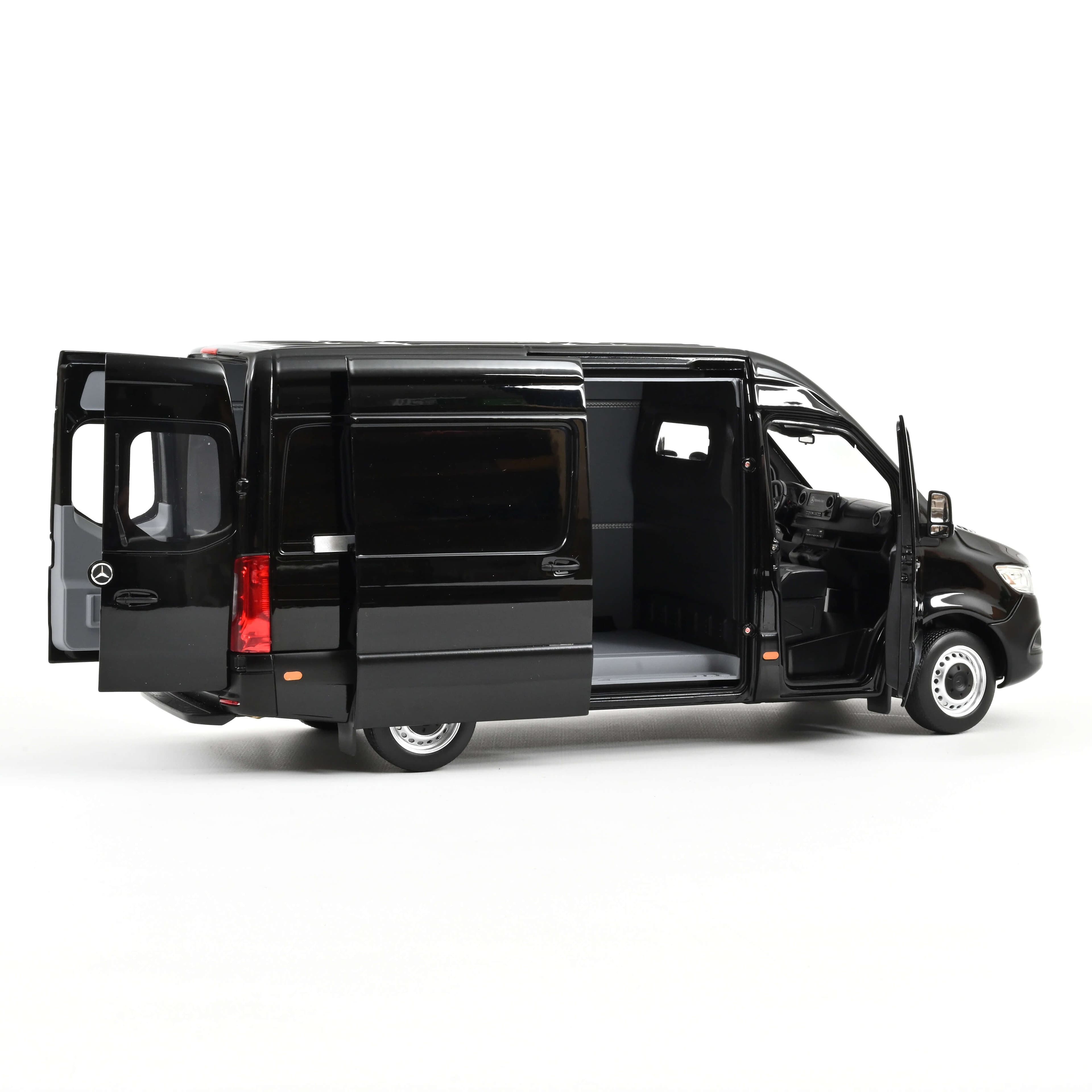 Macheta auto Mercedes-Benz Sprinter, Black, 2018 1:18 Norev - 2