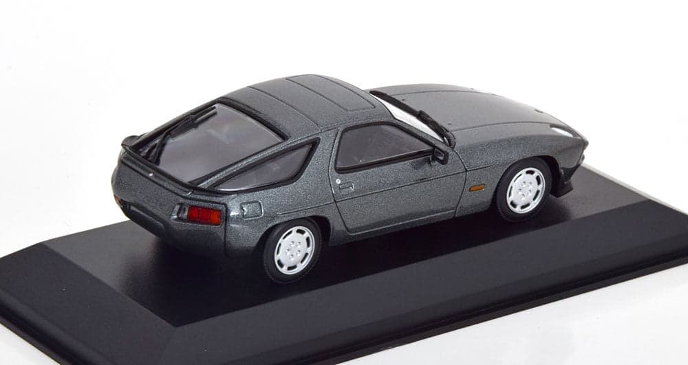 Macheta auto Porsche 928 S 1978 1:43 Minichamps - 2