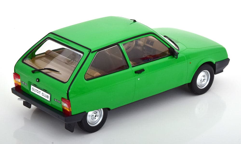 Macheta auto Oltcit Club 11 RL 1992 1:18 Triple9 - 2
