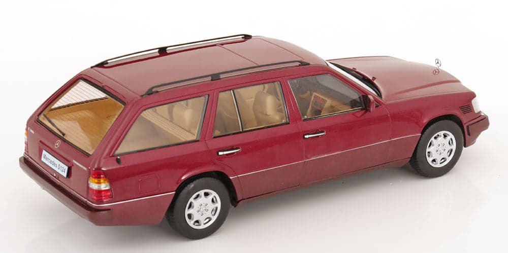 Macheta auto Mercedes Benz E-Klasse S124 T-Modell 1995  1:18 Triple9 - 2