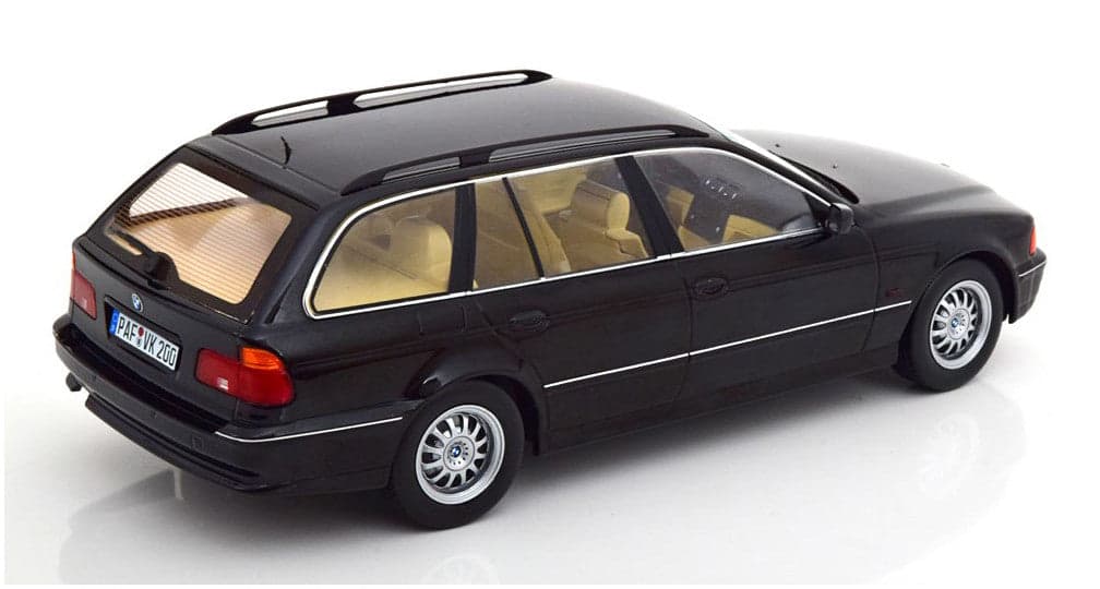 Macheta auto BMW 520i E39 Touring (1997) 1:18 KK-Scale - 2