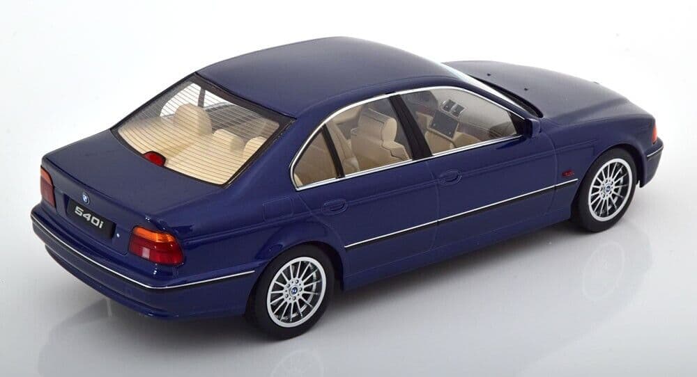 Macheta auto BMW 540i E39 Sedan (1995) 1:18 KK-Scale - 2