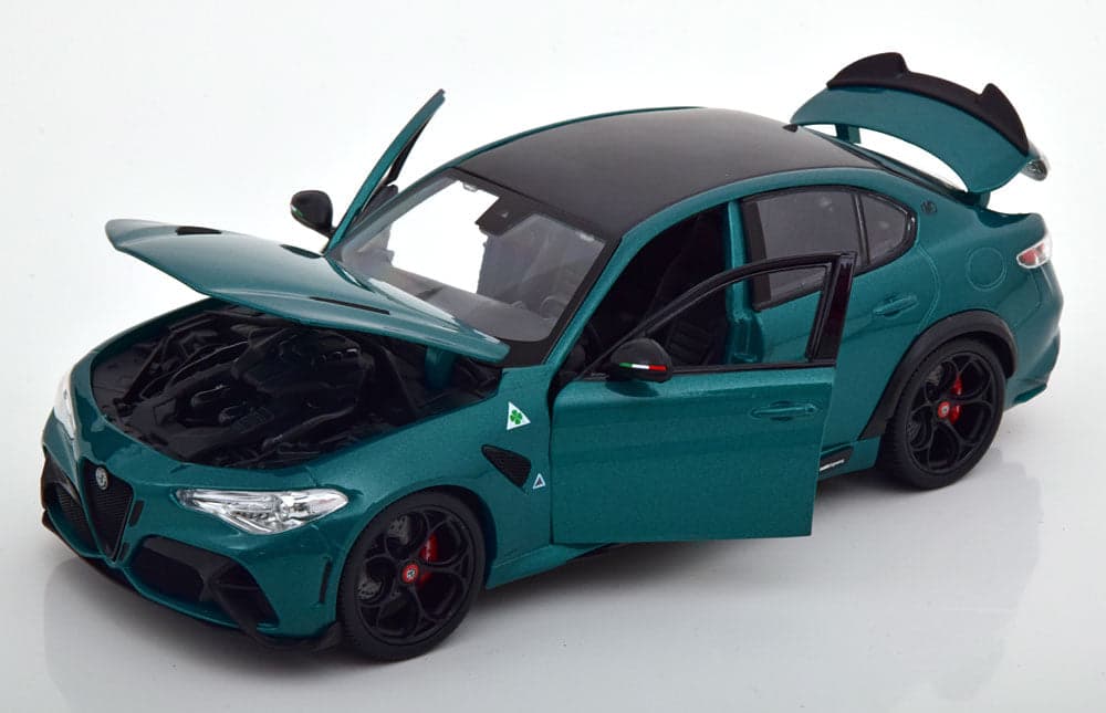 Macheta auto Alfa Romeo Giulia GTA (2020) 1:18 Bburago - 3