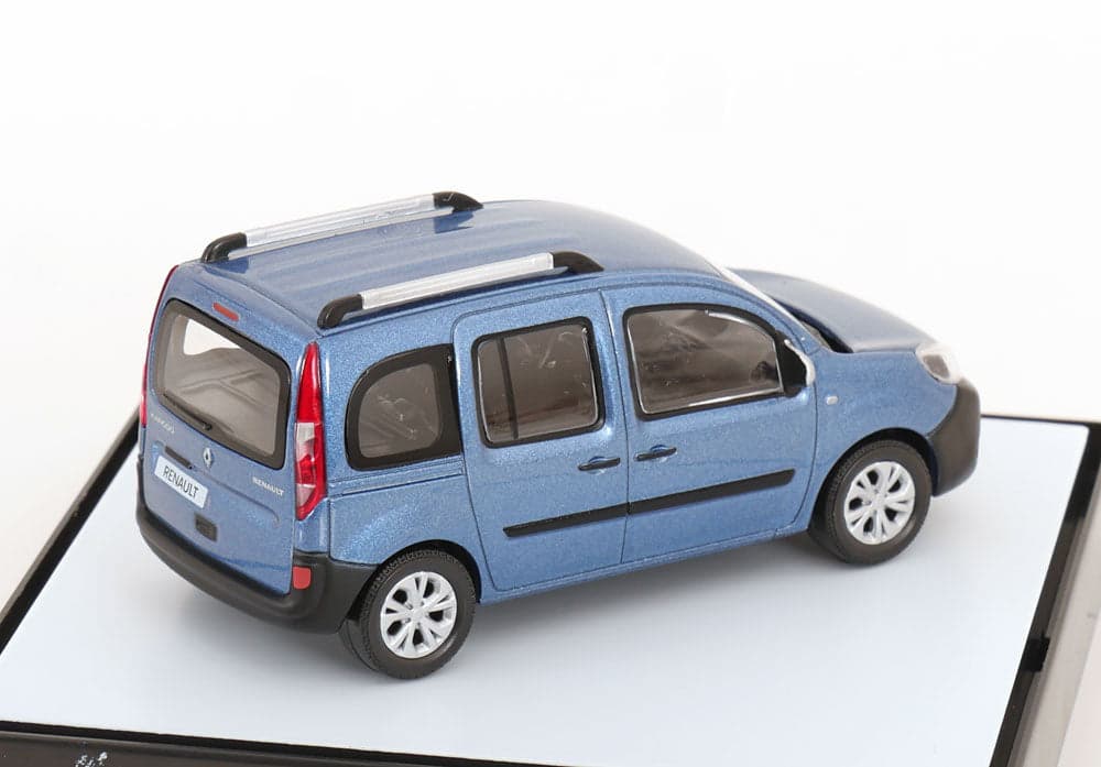 Macheta auto Renault Duster Kangoo 2 2013 1:43 Norev - 2