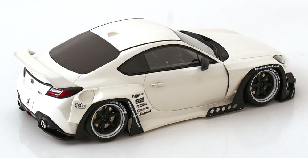 Macheta auto Toyota GR86 Pandem Crystal White, 2023 1:18 GT Spirit - 2