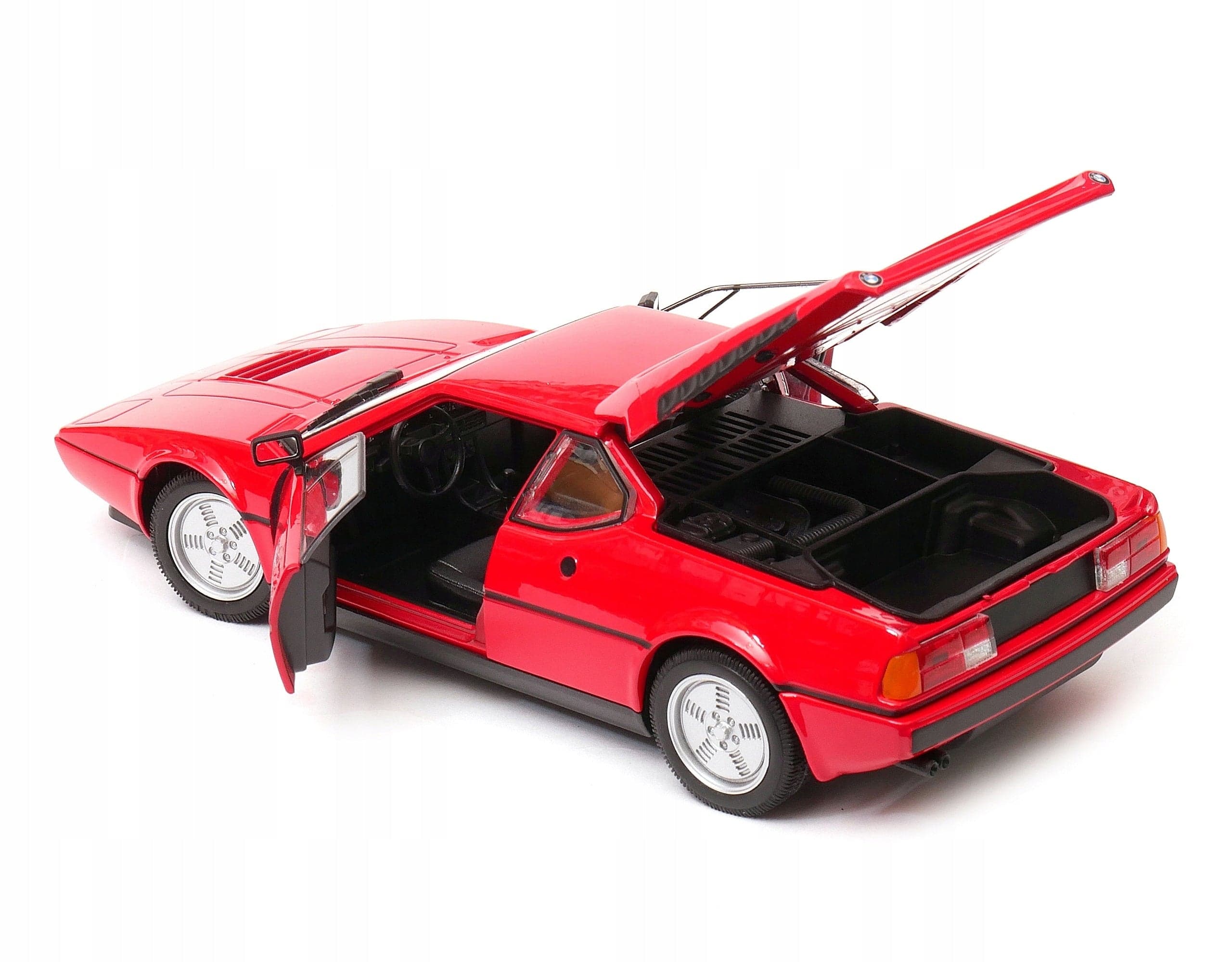 Macheta auto BMW M1 (1987) 1:24 Welly - 2