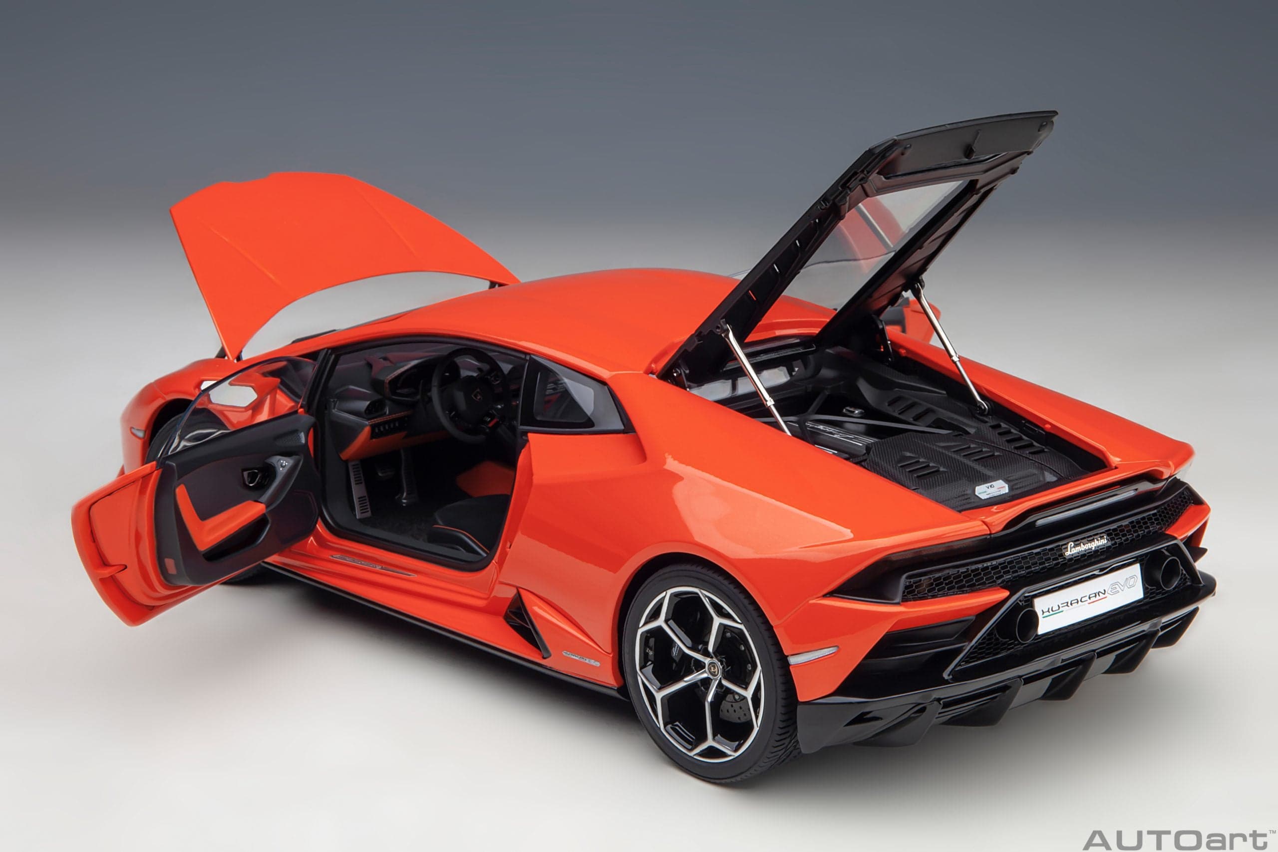 Macheta auto Lamborghini Huracan EVO (2019) 1:18 AutoArt - 3