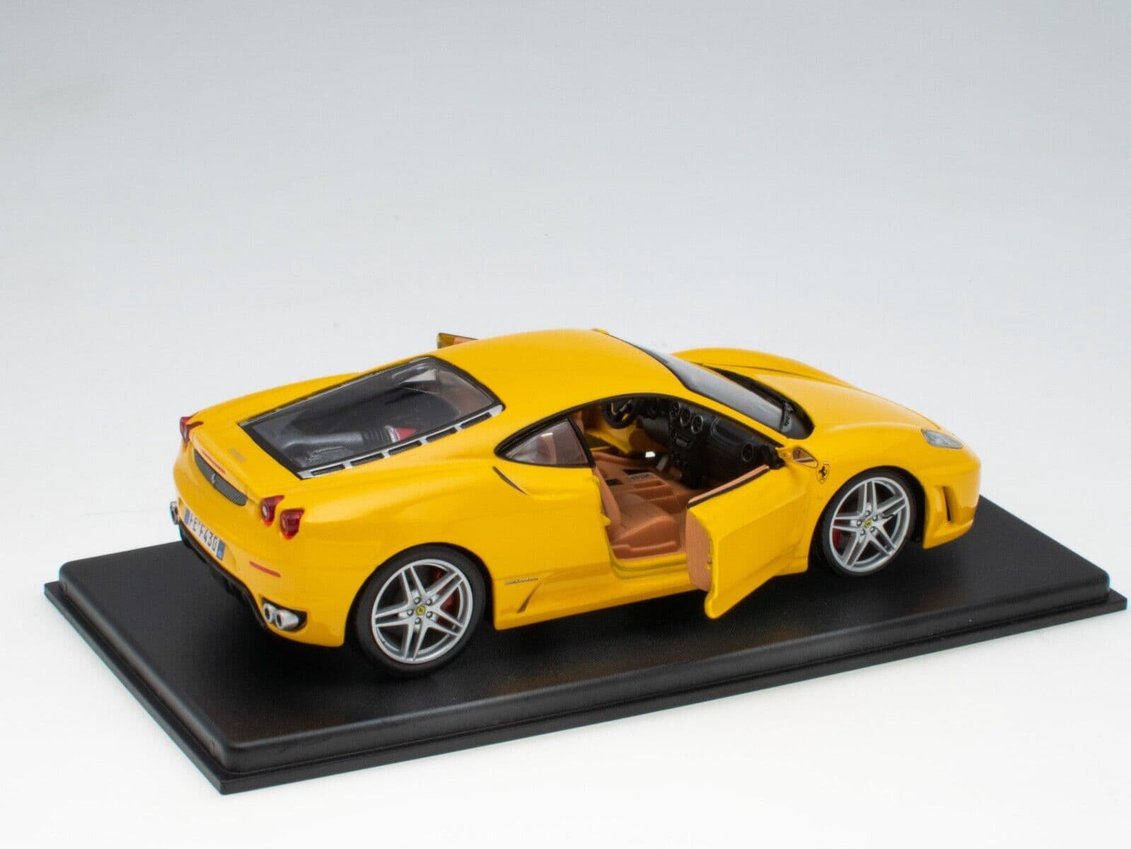 Macheta auto Ferrari F430 2004 1:24 Hachette - 3